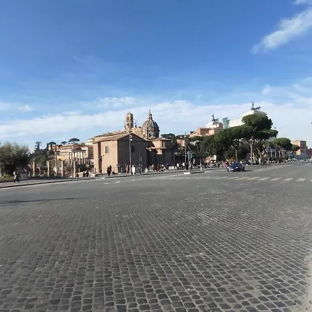 La Casetta Ai Fori Imperiali