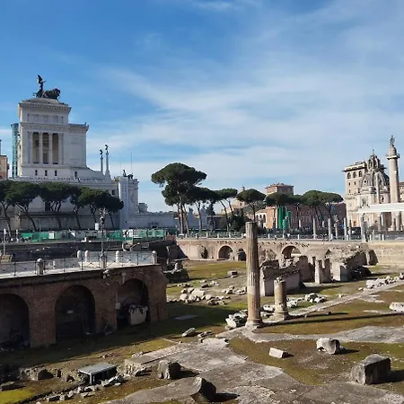 La Casetta Ai Fori Imperiali רומא